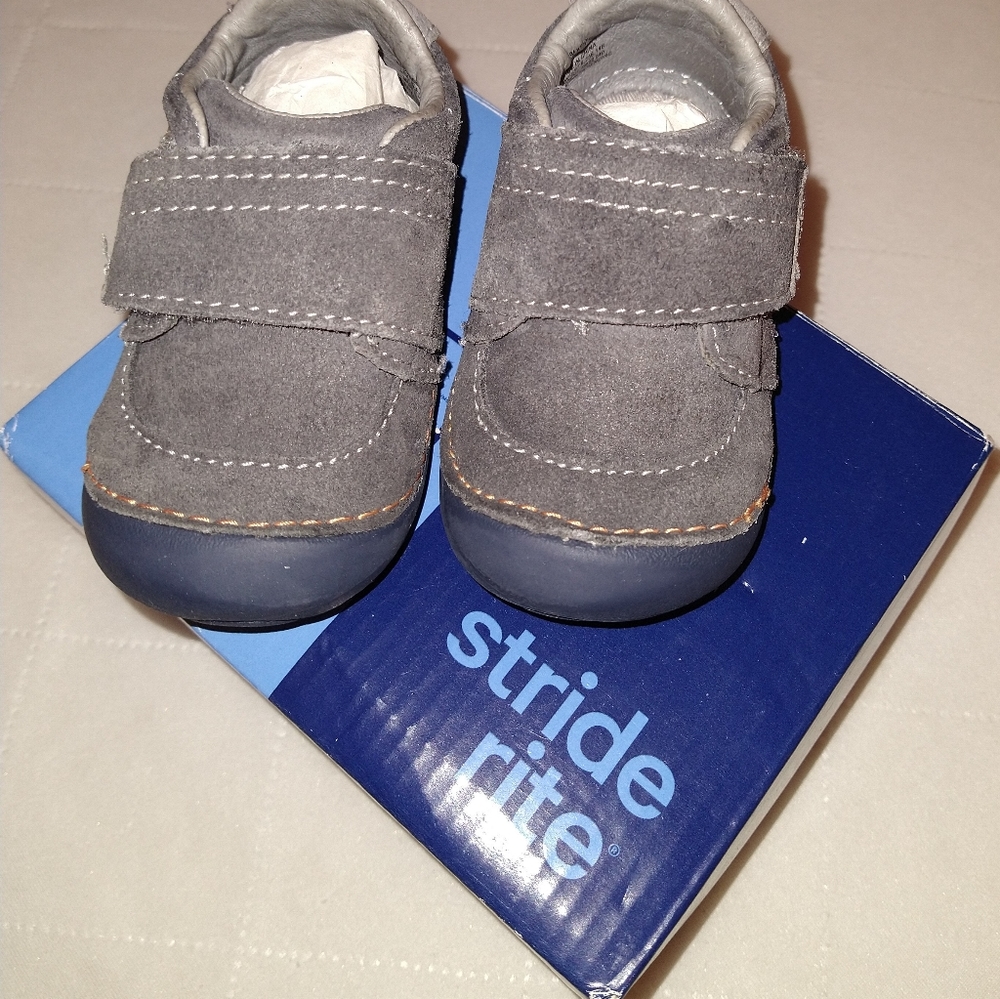 Stride Rite Infant Shoes - Picture 2 of 8